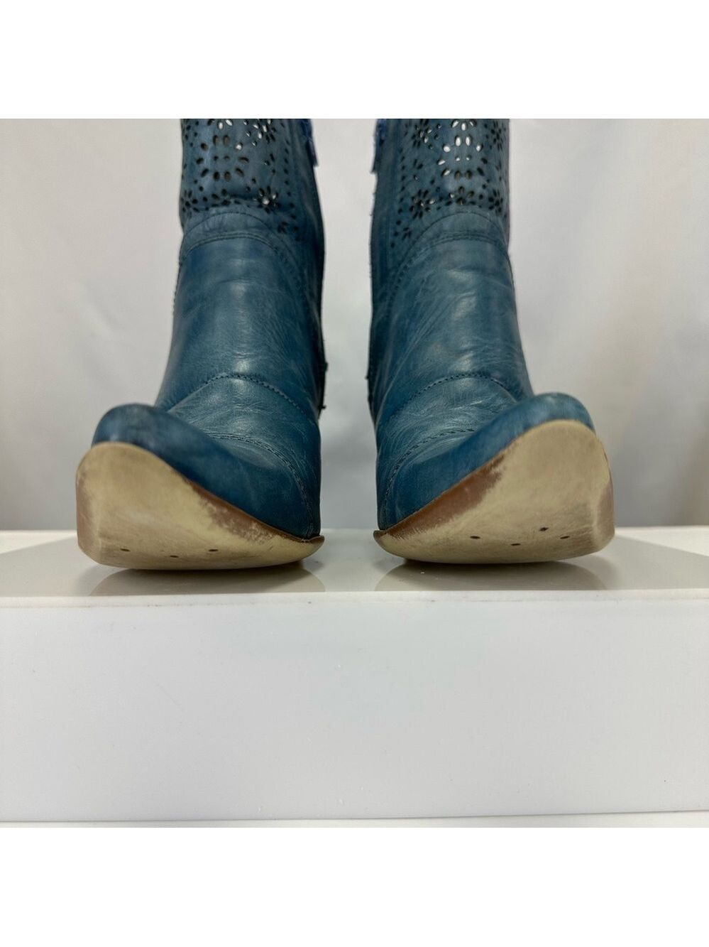 Spiral blue perforated western Boots Womens Sz 40 Leather ankle Coastal Cowgirl - Picture 9 of 14